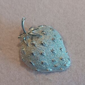 Vintage Sarah Coventry Strawberry Brooch